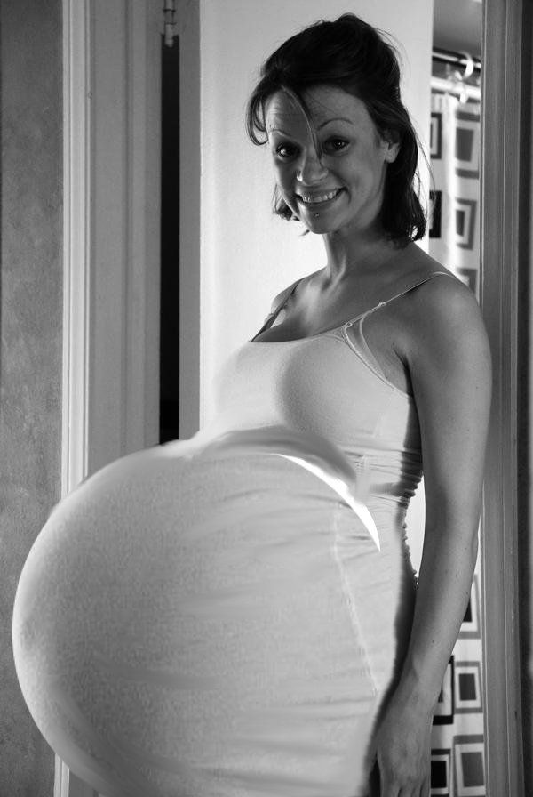 Big boob pregnant woman