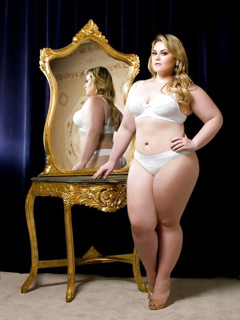 Лучшие фотки голых и сексуальных белых толстушек