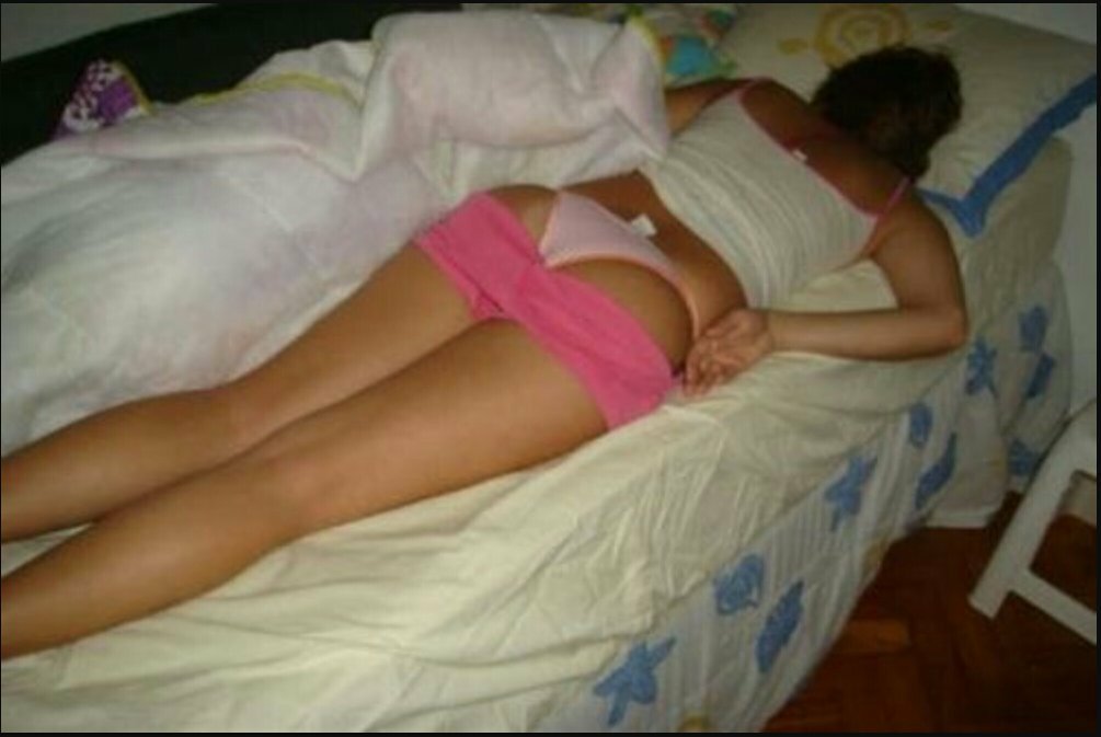 Фото Голых Пьяных Спящих Женщин