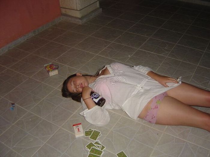 Русские Женщины Голые Пьяные Фото