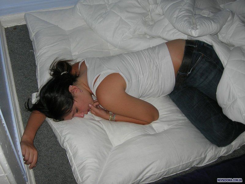 Фото Голой Спящей Пьяной Жены