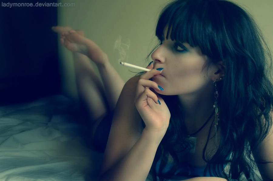 Голые Курящие Девочки