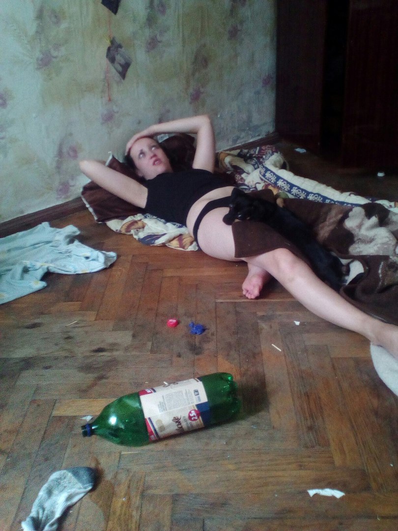 Голые Пьяные Женщины Дома Фото