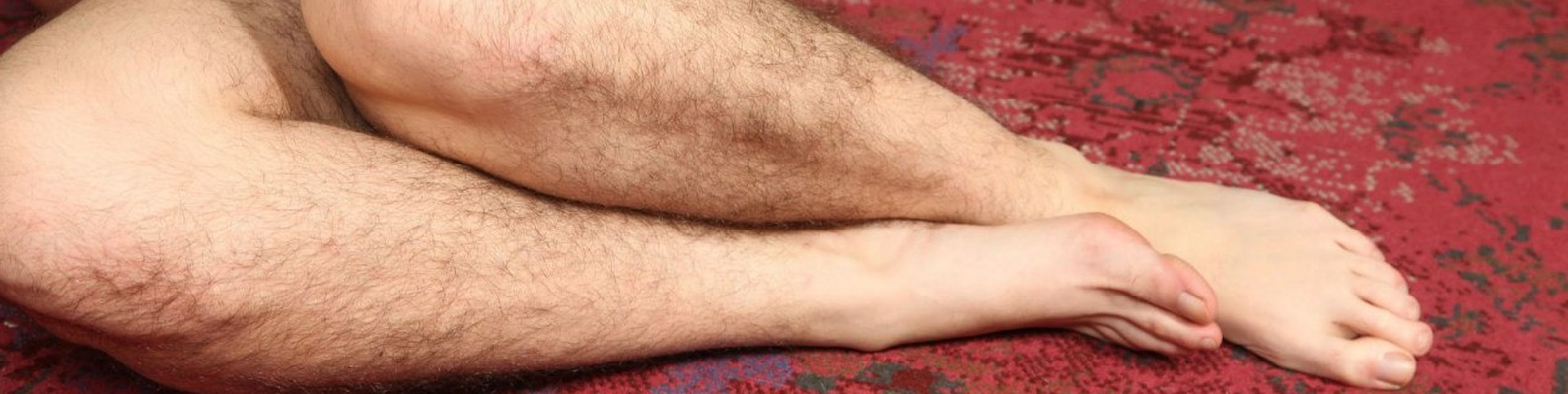 Волосатые Ноги Голых Зрелых